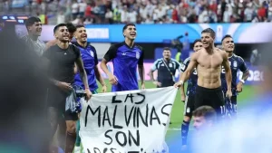 La bandera de Malvinas que emocionó al Mundial y llegó a la Selección