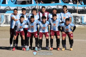 Alianza tropezó y ahora tiene a todos mucho más cerca