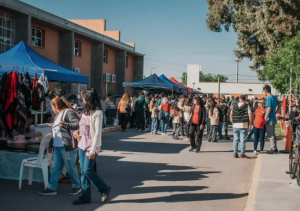 Libros, música y comida: La Superiora vive un fin de semana a pleno